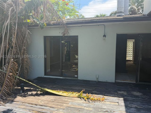 1524 NE 18th Ave, Fort Lauderdale, FL 33304