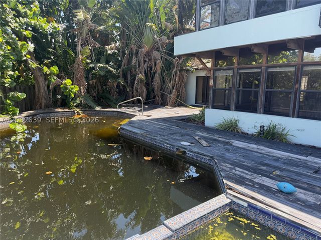 1524 NE 18th Ave, Fort Lauderdale, FL 33304