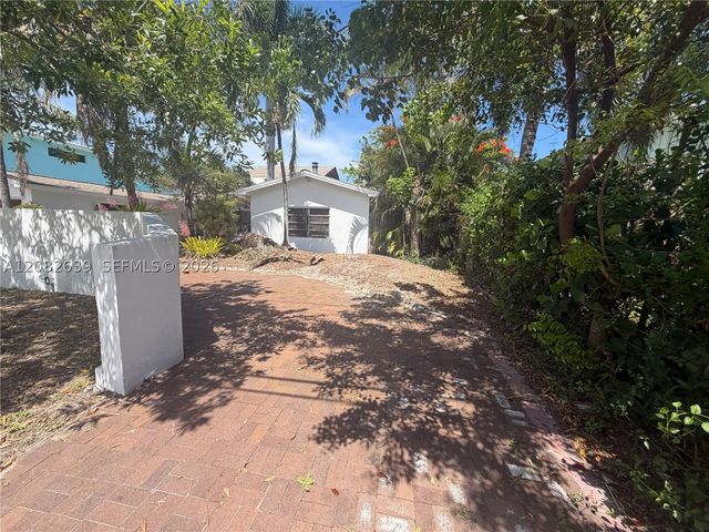 1524 NE 18th Ave, Fort Lauderdale, FL 33304