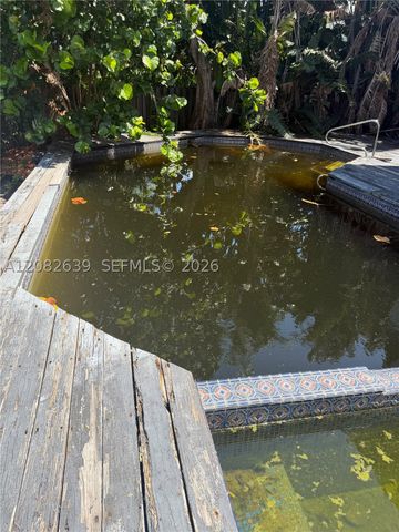1524 NE 18th Ave, Fort Lauderdale, FL 33304