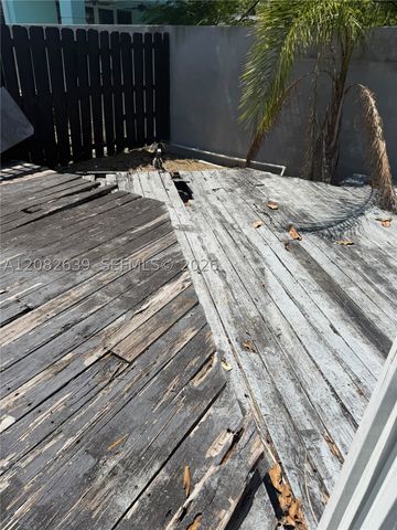 1524 NE 18th Ave, Fort Lauderdale, FL 33304