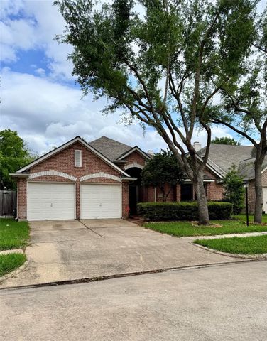2711 Kimbleton Court, Houston, TX 77082