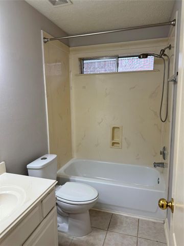 2711 Kimbleton Court, Houston, TX 77082