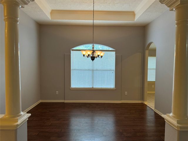 2711 Kimbleton Court, Houston, TX 77082