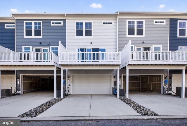 613 BARNEHURST ST, Middle River, MD 21220