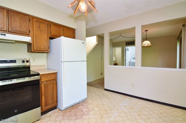 7024 Buckhurst Place, Concord Twp, OH 44060
