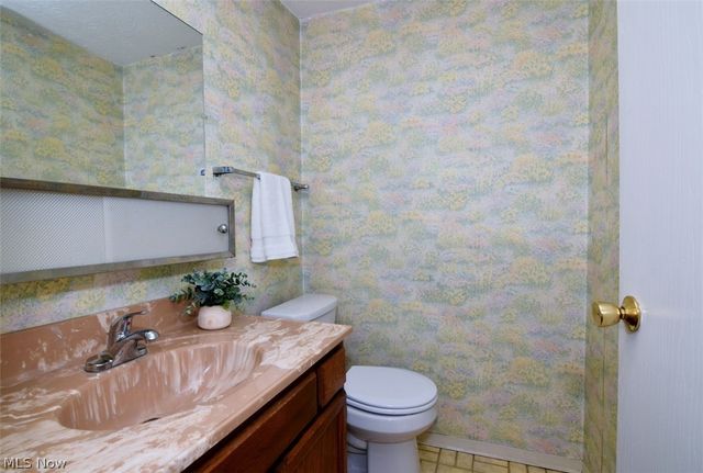 7024 Buckhurst Place, Concord Twp, OH 44060