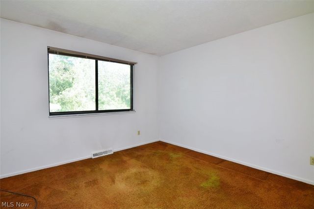 7024 Buckhurst Place, Concord Twp, OH 44060