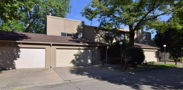 7024 Buckhurst Place, Concord Twp, OH 44060