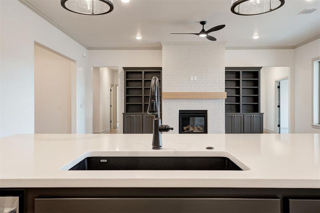 7916 Amber Ridge Drive, Edmond, OK 73034