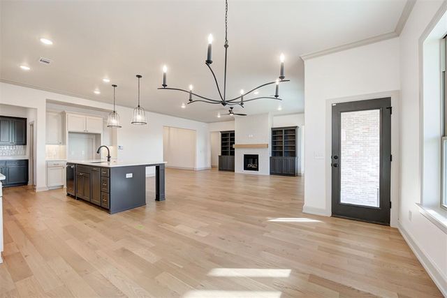 7916 Amber Ridge Drive, Edmond, OK 73034