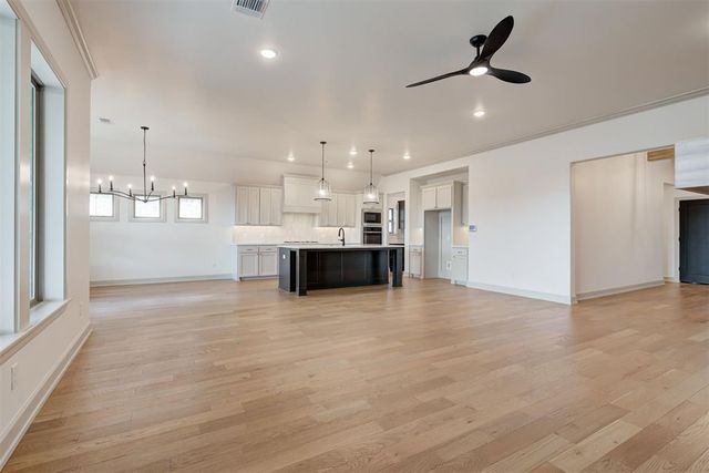 7916 Amber Ridge Drive, Edmond, OK 73034