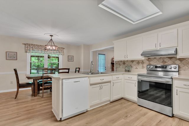 2417 Sowell Mill Pike, Columbia, TN 38401
