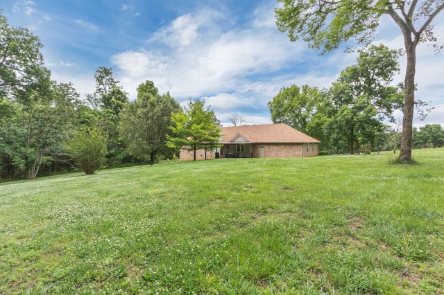 2417 Sowell Mill Pike, Columbia, TN 38401