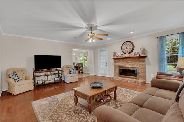 2417 Sowell Mill Pike, Columbia, TN 38401