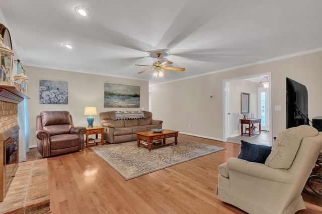 2417 Sowell Mill Pike, Columbia, TN 38401