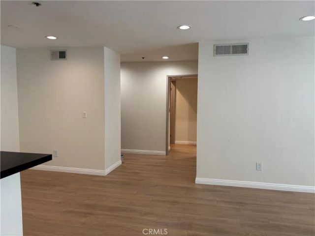 222 S Central Ave 112, Los Angeles, CA 90012