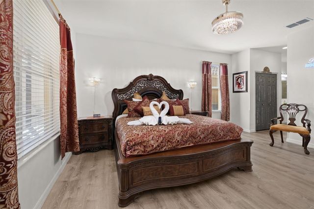 4064 OAKTREE DRIVE, Davenport, FL 33837