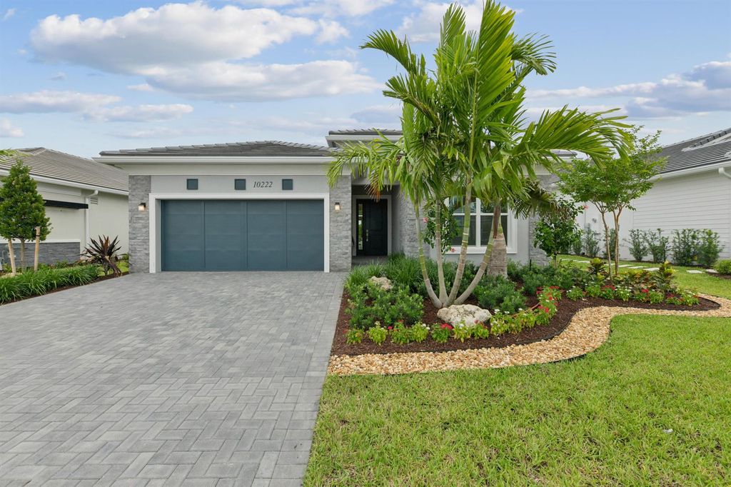 10222 Timber Creek Way, Palm Beach Gardens, FL 33412
