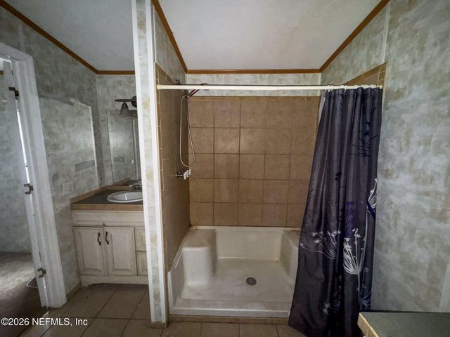 6705 NE 67TH Way, Gainesville, FL 32609