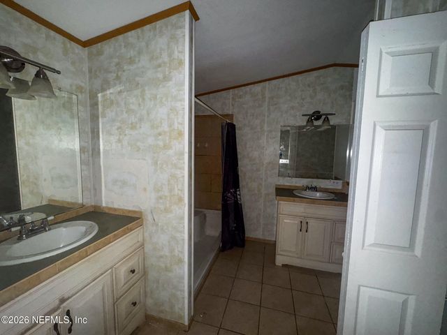 6705 NE 67TH Way, Gainesville, FL 32609