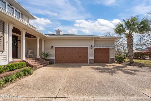 813 Fox Ridge Lane, Wilmington, NC 28405