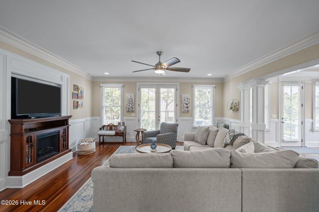 813 Fox Ridge Lane, Wilmington, NC 28405