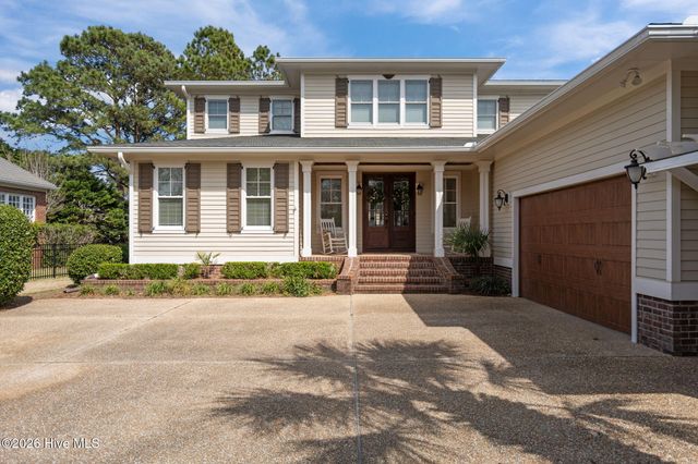 813 Fox Ridge Lane, Wilmington, NC 28405
