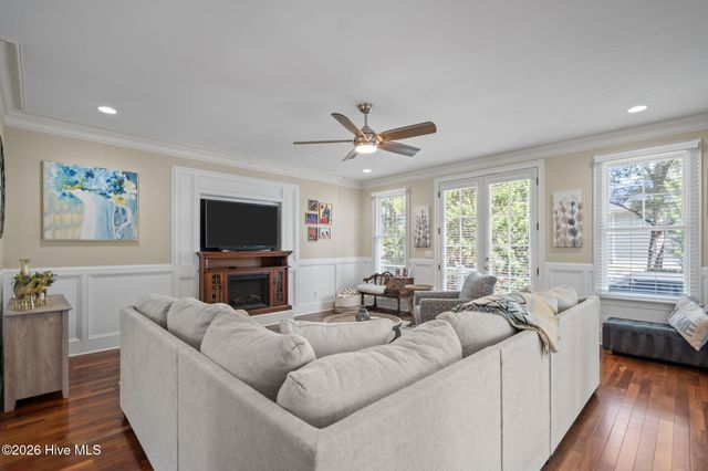 813 Fox Ridge Lane, Wilmington, NC 28405