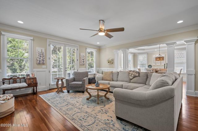 813 Fox Ridge Lane, Wilmington, NC 28405