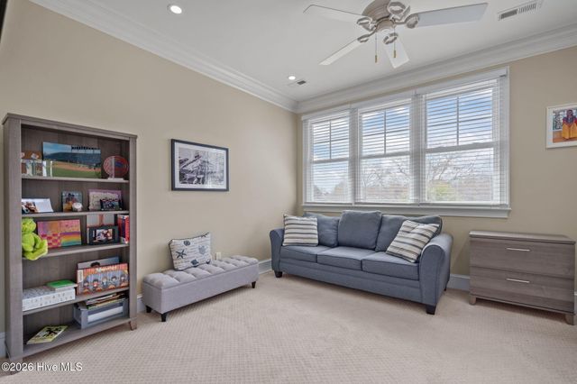 813 Fox Ridge Lane, Wilmington, NC 28405