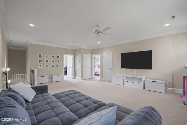 813 Fox Ridge Lane, Wilmington, NC 28405