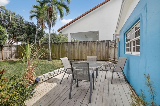 1213 SW 21st Street, Fort Lauderdale, FL 33315