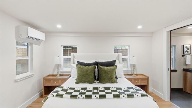 400 Chippendale Ave, Austin, TX 78745