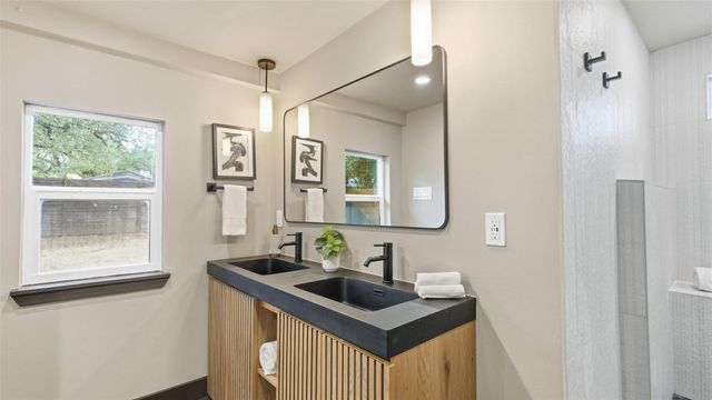400 Chippendale Ave, Austin, TX 78745