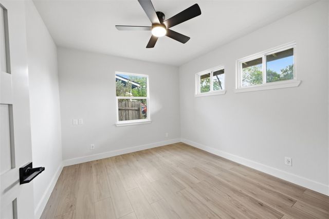 400 Chippendale Ave, Austin, TX 78745