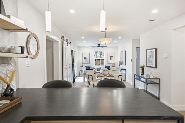 400 Chippendale Ave, Austin, TX 78745