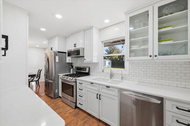 107 SURREY Avenue, Council Bluffs, IA 51503