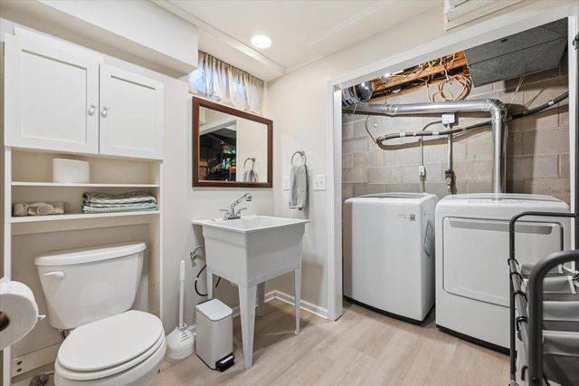 107 SURREY Avenue, Council Bluffs, IA 51503