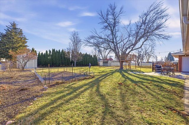 107 SURREY Avenue, Council Bluffs, IA 51503