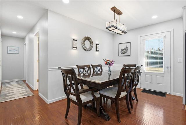 107 SURREY Avenue, Council Bluffs, IA 51503