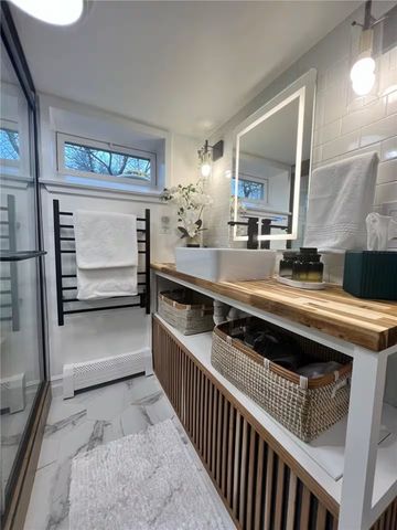 207 Main Avenue, Warwick, RI 02886