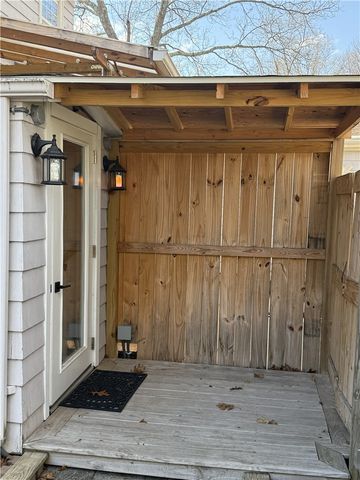 207 Main Avenue, Warwick, RI 02886