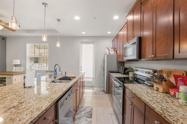 661 HANGNEST LANE, Lake Mary, FL 32746