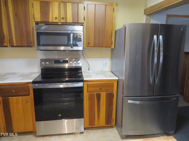 492 Forge Creek Road, Mountain City, TN 37683