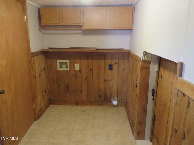 492 Forge Creek Road, Mountain City, TN 37683