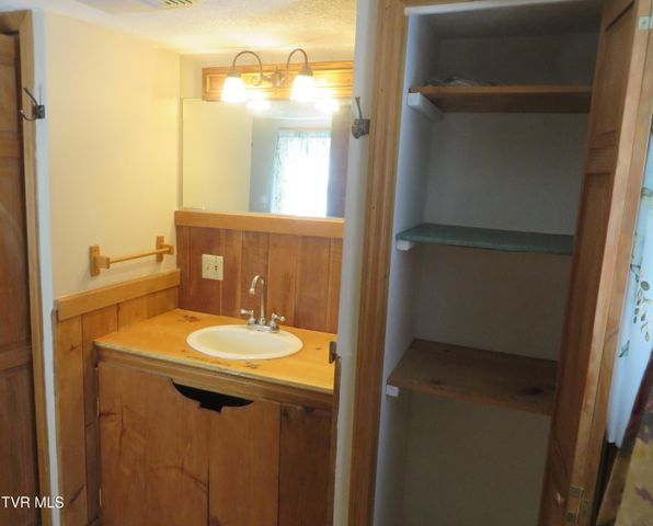 492 Forge Creek Road, Mountain City, TN 37683