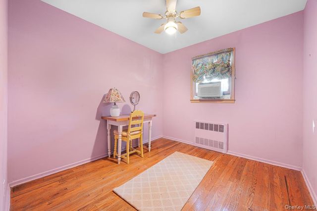 2 Atlas Court, New Hyde Park, NY 11040
