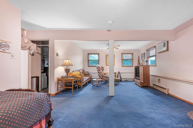 2 Atlas Court, New Hyde Park, NY 11040