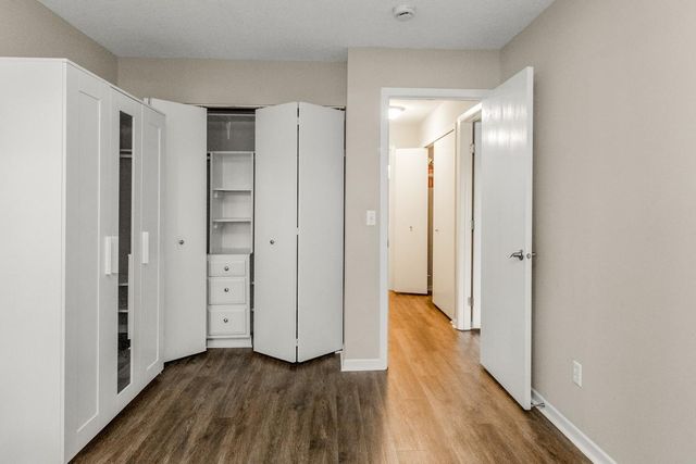 3431 Kent Street 708, Shoreview, MN 55126